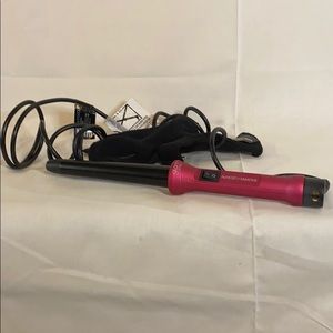 Almost famous hair curler